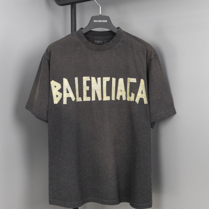 Ba*len*cia*ga t-shirts